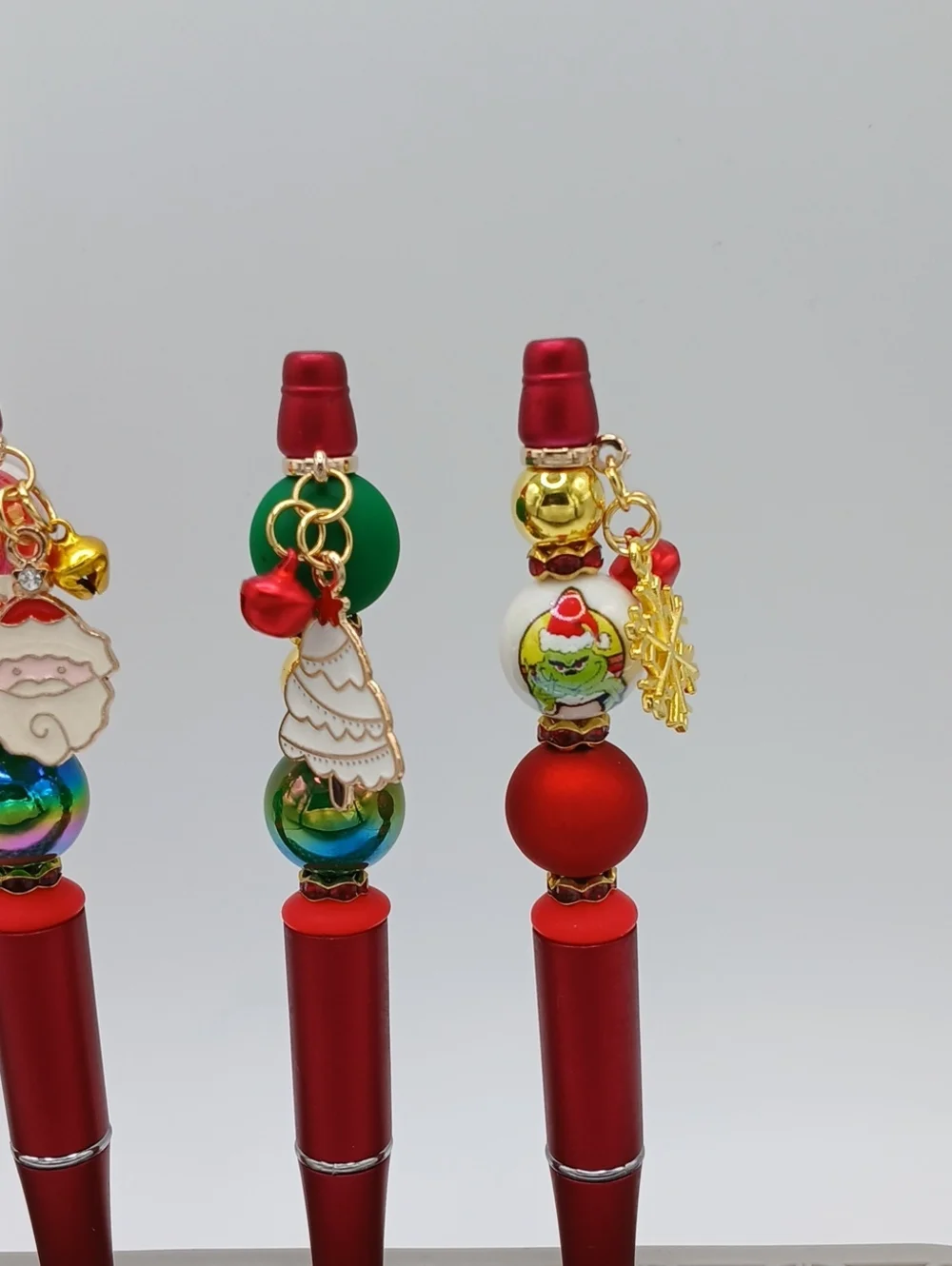 Holiday Charm Pens with Festive Beads